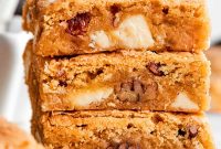 Chewy Blonde Brownies Recipe: Soft, Buttery Bars