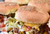 Taco Beef Sliders: Quick Party Sliders with Spicy Beef & Cheese