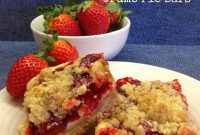 Strawberry Sour Cream Crumble Pie Bars: Creamy Summer Dessert