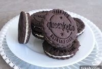 Sugar-Free Low-Carb Copycat Oreos: Homemade Keto Sandwich Cookies