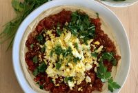 Hummus Shakshuka Bowl with Veggies and Sweet Potato Chips