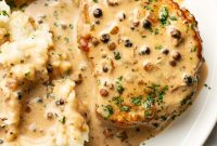 Creamy Peppercorn Sauce Pork Chops with Pan-Gravy