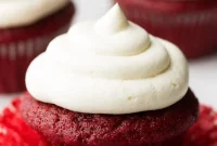 Decadent Vegan Red Velvet Cupcakes with Creamy Cashew Frosting