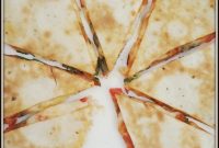 Pizzadillas: Crunchy Pizza-Stuffed Quesadillas Recipe