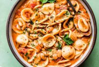 Italian White Bean and Pasta Stew with Garlic & Herbs (Vegan)