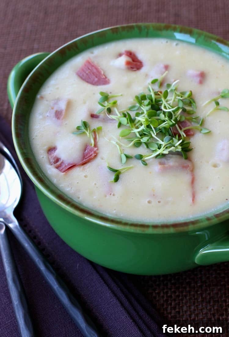 Corned Beef and Potato Chowder is a great way to use up leftover corned beef! Tender potatoes, flavorful corned beef and a touch of cream. Creamy Potato and Corned Beef Chowder is a soup recipe that uses leftover corned beef