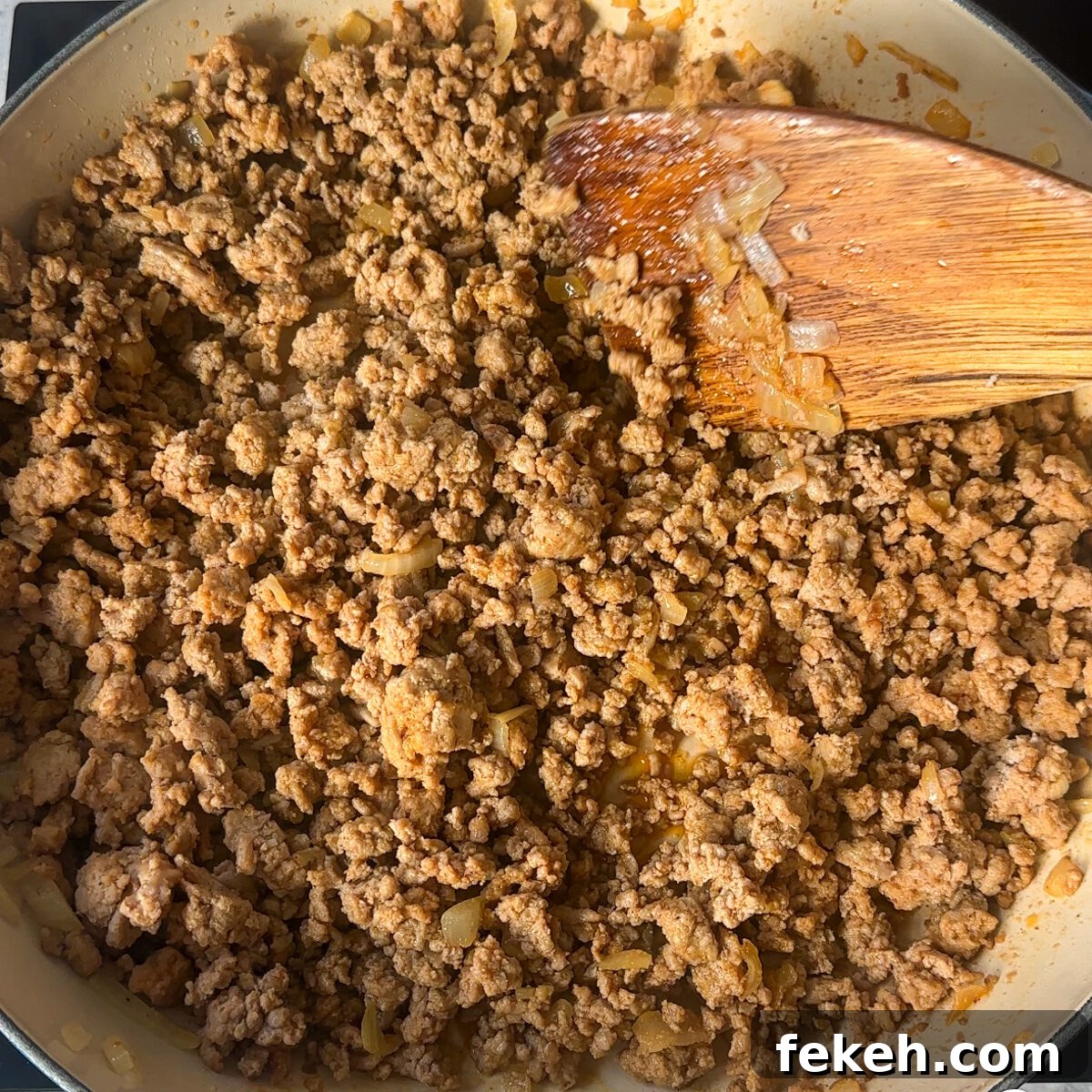 3 Meal Prep Bowl Recipes to Keep You Full All Week 7 Saute the ground turkey & onion until fully cooked & caramelized!