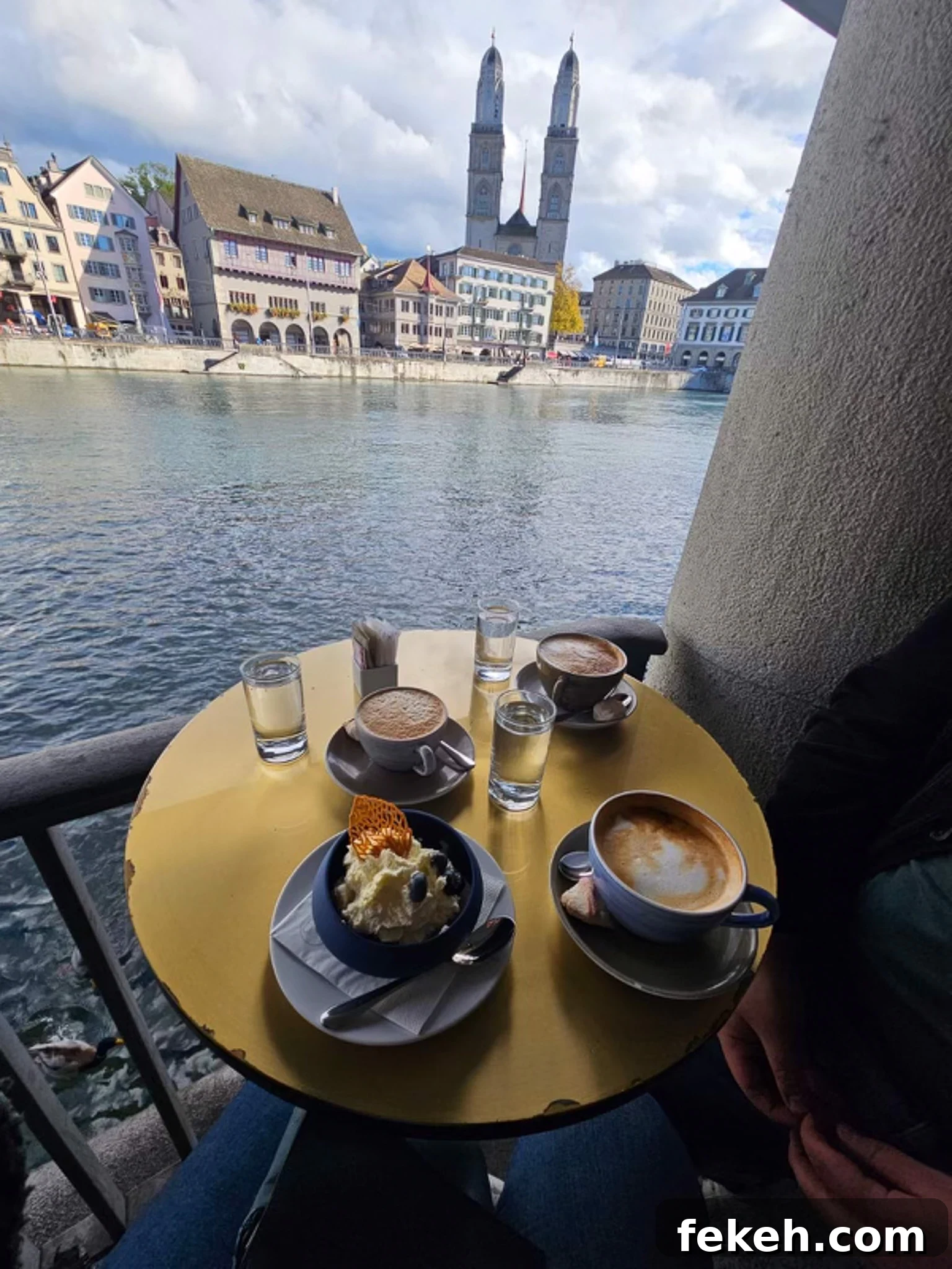 Swiss Food Tour: Zürich to Lugano Culinary Highlights 2 Coffee and dessert at the water.