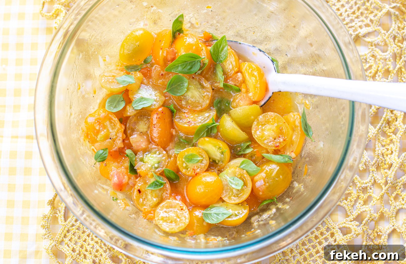 Fresh No-Cook Heirloom Yellow Tomato Sauce with Pasta Recipe 10 Marinating Yellow Tomatoes: Heirloom No-Cook Yellow Tomato Sauce