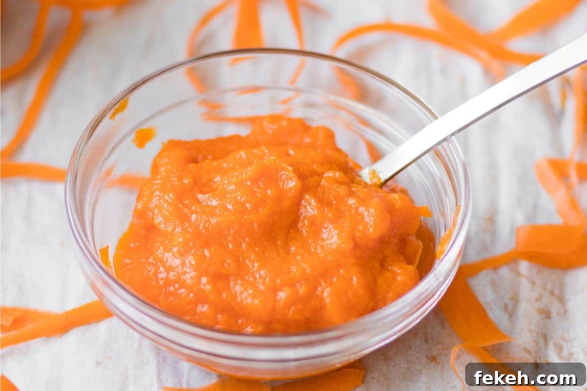 Carrot Purée: Homemade Baby Food & Versatile Side Dish 2 carrot puree in a glass dish
