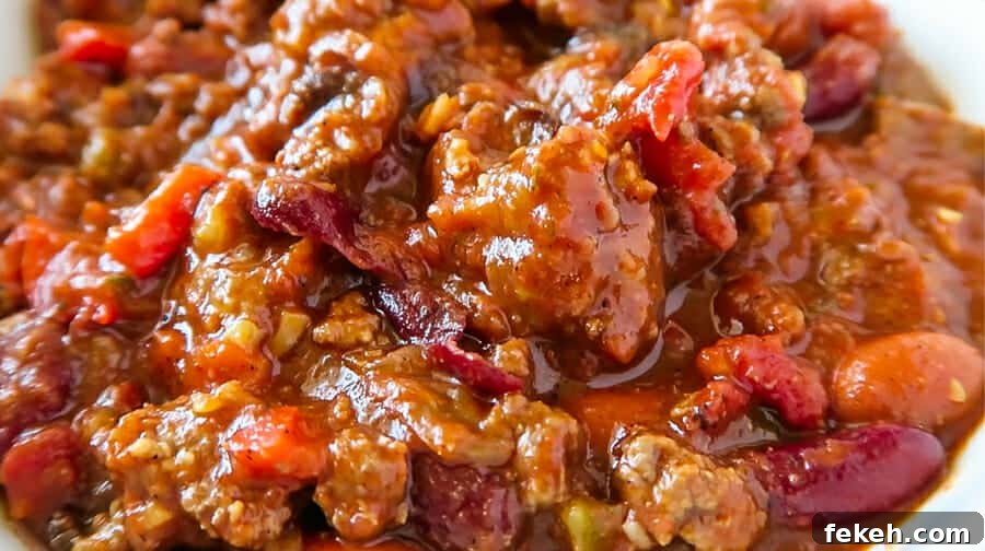 Slow-Cooker Three-Meat, Three-Bean Chili Recipe 9 img 362 19