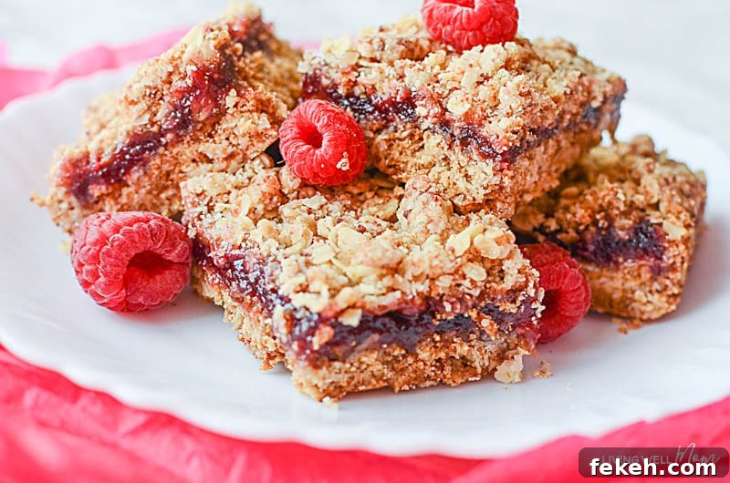 Gluten-free raspberry oatmeal bars - easy dessert recipe