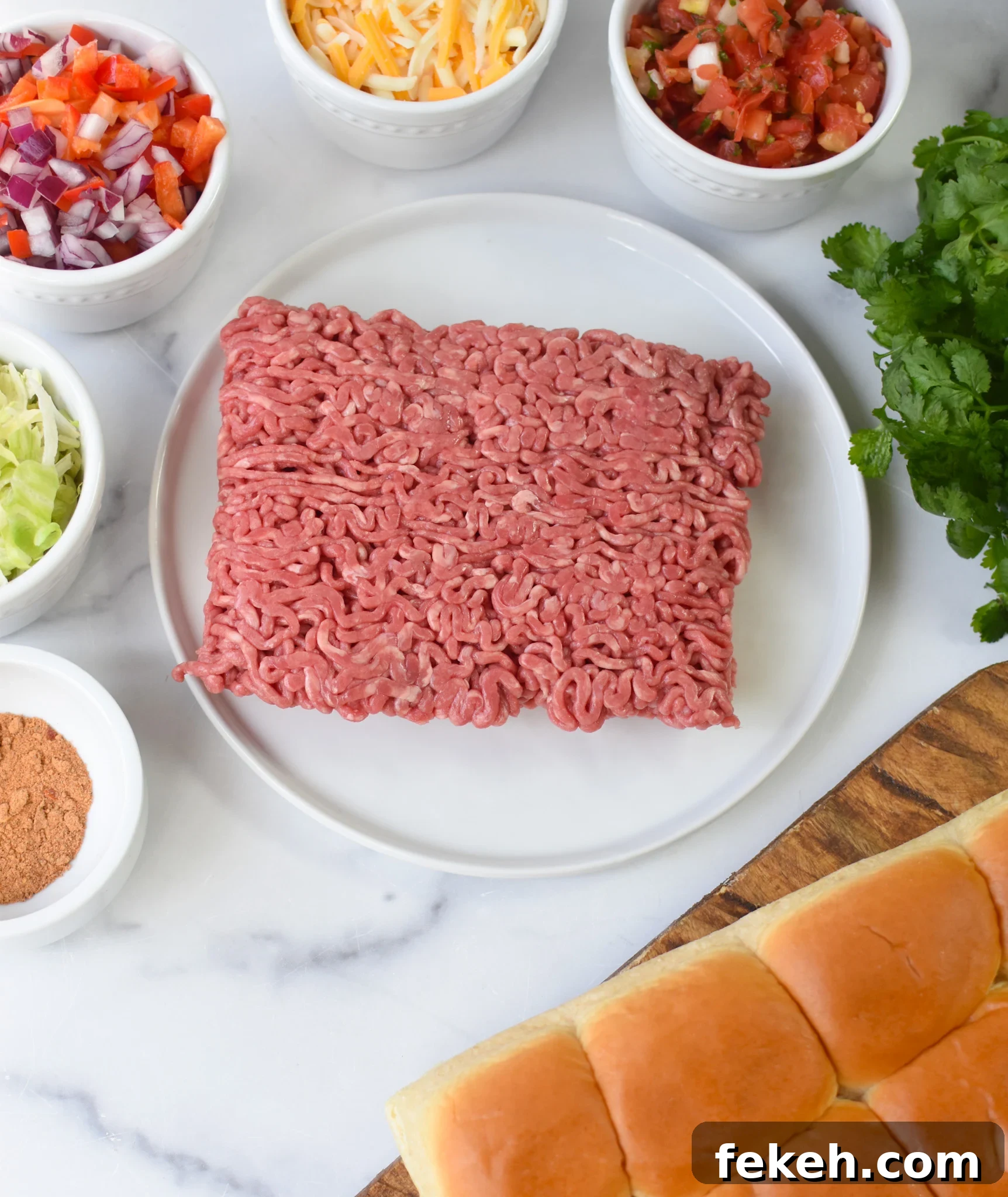 Taco Beef Sliders: Quick Party Sliders with Spicy Beef & Cheese 6 Taco Beef Sliders ingredients.