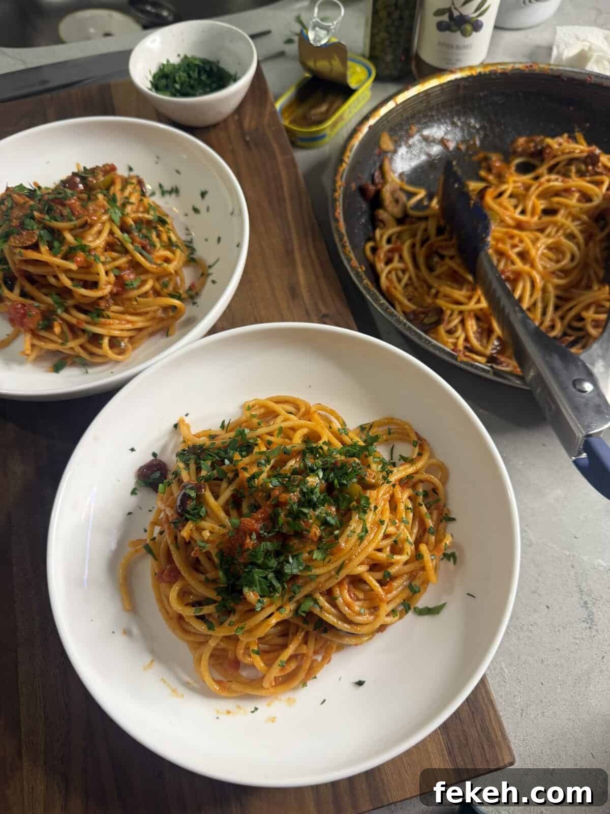 Finished pasta with parsley