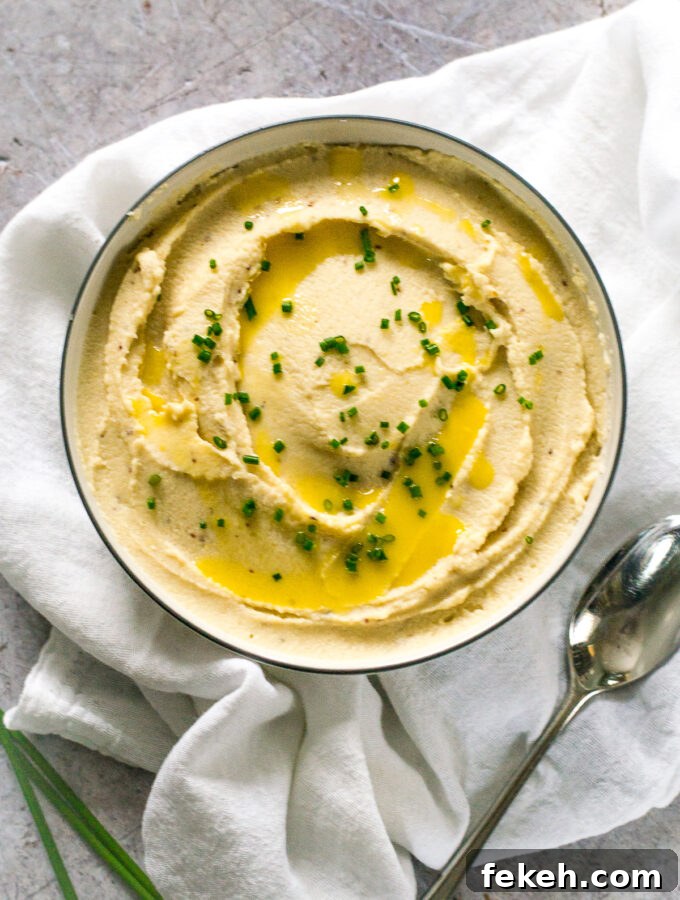 Quick Microwave Vegan Cauliflower Mash Recipe in 10 Minutes 2 vegan cauliflower puree