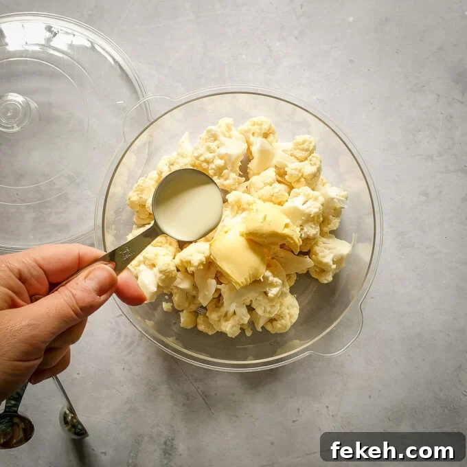 Quick Microwave Vegan Cauliflower Mash Recipe in 10 Minutes 4 img 8235 3