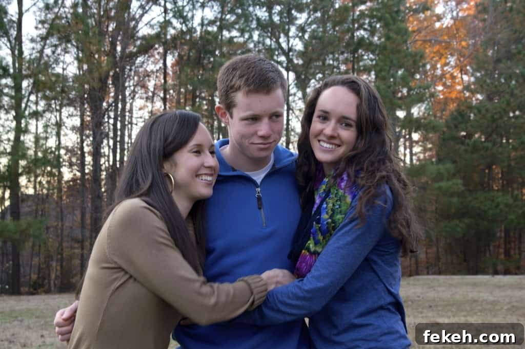 Thanksgiving Weekend Highlights: Memorable Moments and Photos 11 family Christmas photo