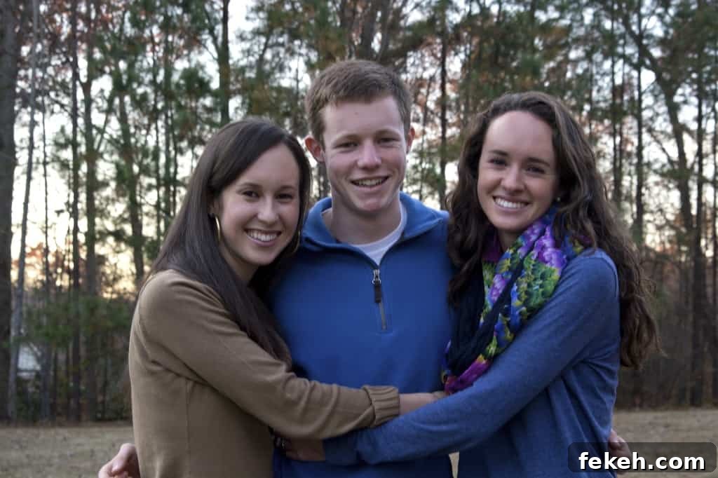 Thanksgiving Weekend Highlights: Memorable Moments and Photos 12 family photo 2