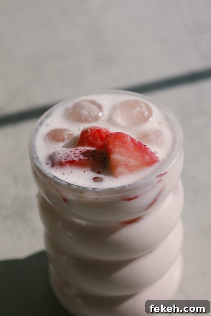Strawberry Agua Fresca with Creamy Mexican Crema 4 strawberry agua fresca