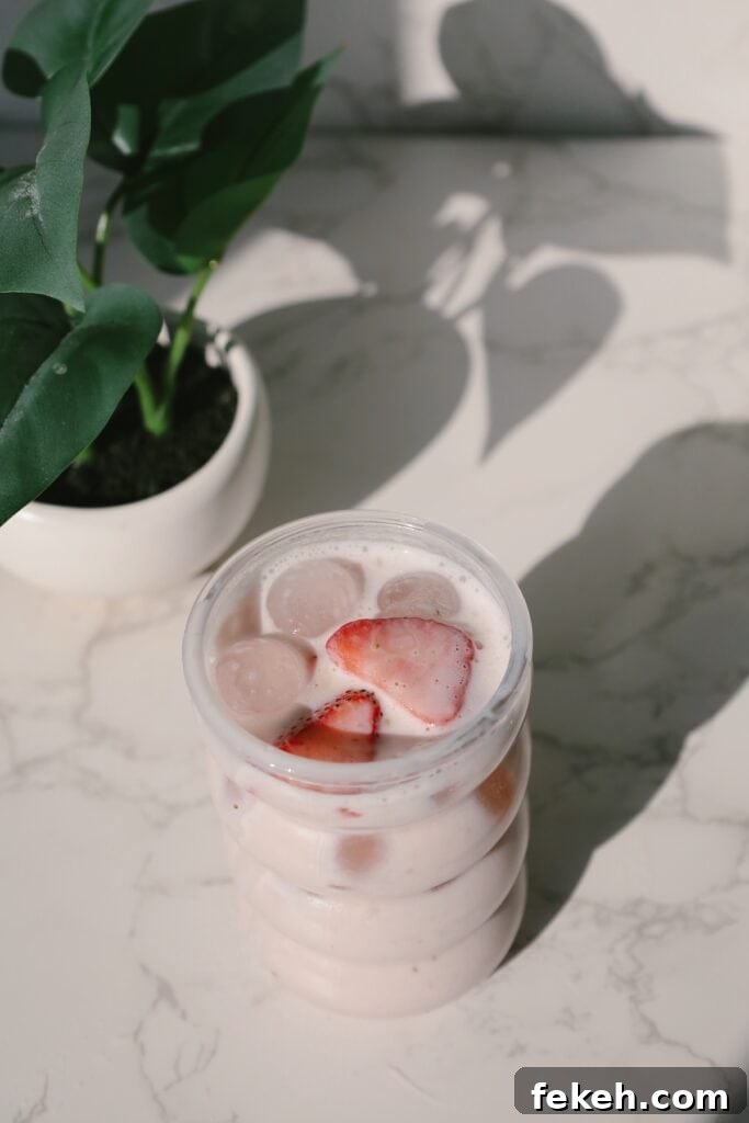 Strawberry Agua Fresca with Creamy Mexican Crema 5 strawberry agua fresca