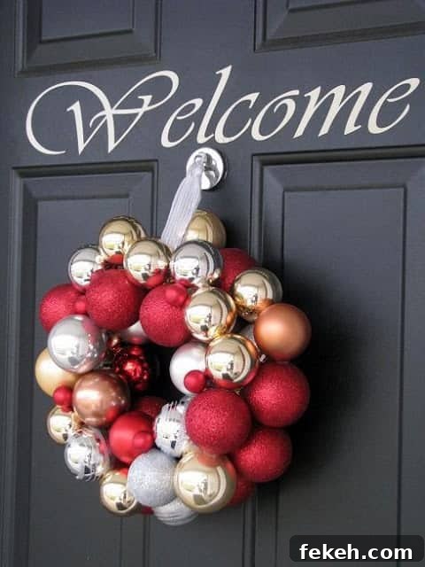 christmas ornament wreath